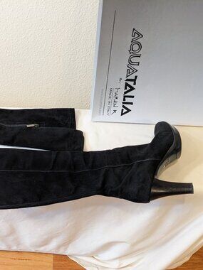 Raine Suede Stretch-Side Aquatalia Boots – Women’s 10